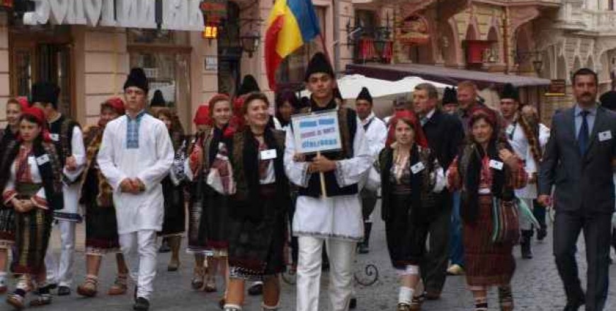 Reforma administrativ-teritorială din Ucraina: viitor incert pentru comunitatea românească din Cernăuți