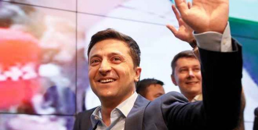 Redefiniri paradigmatice la Kiev.  Cine scrie muzica pentru dansul lui Zelenski?