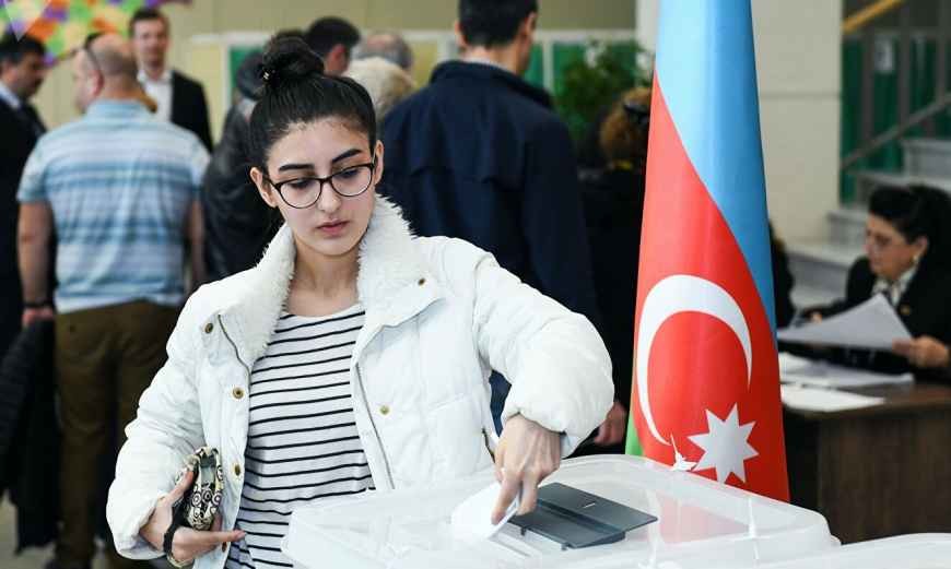 Alegeri anticipate contestate în Azerbaidjan