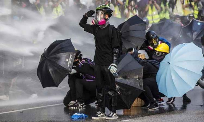 Lupta pentru democraţie în Hong Kong continuă